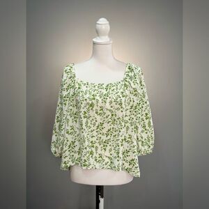 White If She Loves Floral Peasant Blouse Size L